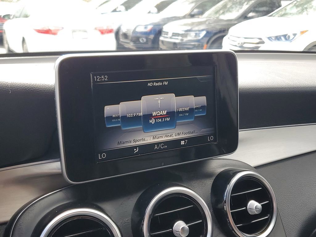 Used 2019 Mercedes-Benz GLC 300 w/ Premium Package image 26
