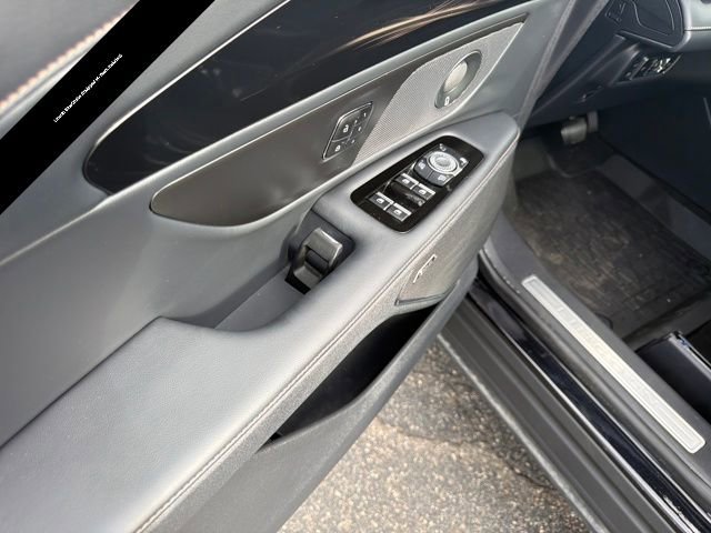 Used 2024 Lincoln Nautilus Reserve w/ Equipment Group 202A image 16