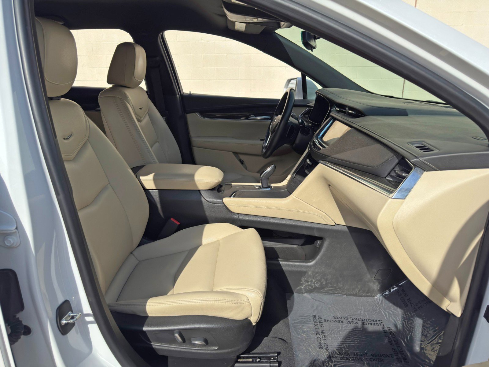 Used 2017 Cadillac XT5 FWD image 14