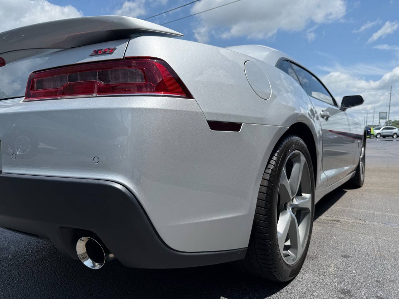 Used 2015 Chevrolet Camaro SS w/ Commemorative Special Edition RWD image 73