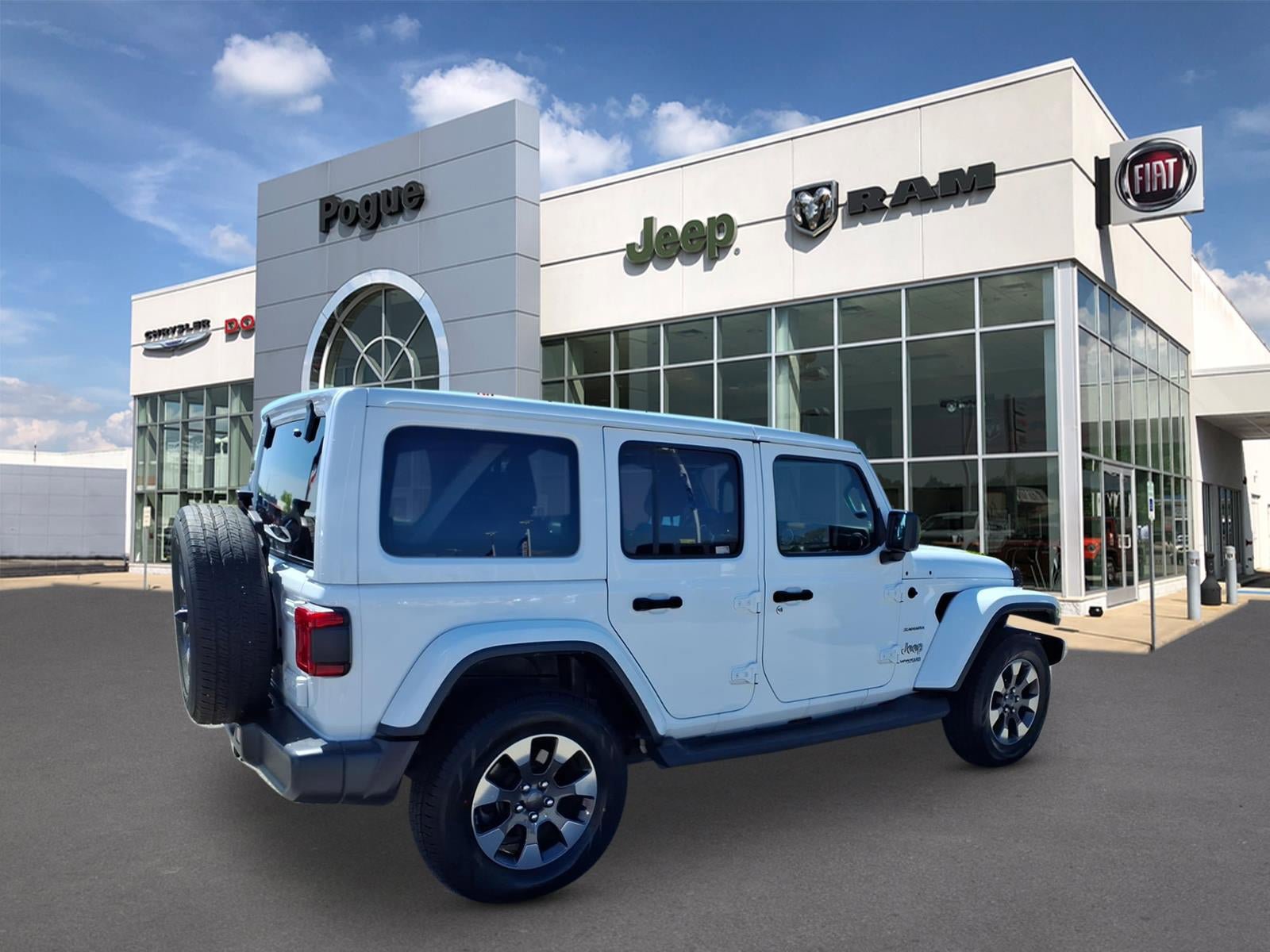 Used 2018 Jeep Wrangler Unlimited Sahara w/ Dual Top Group image 2