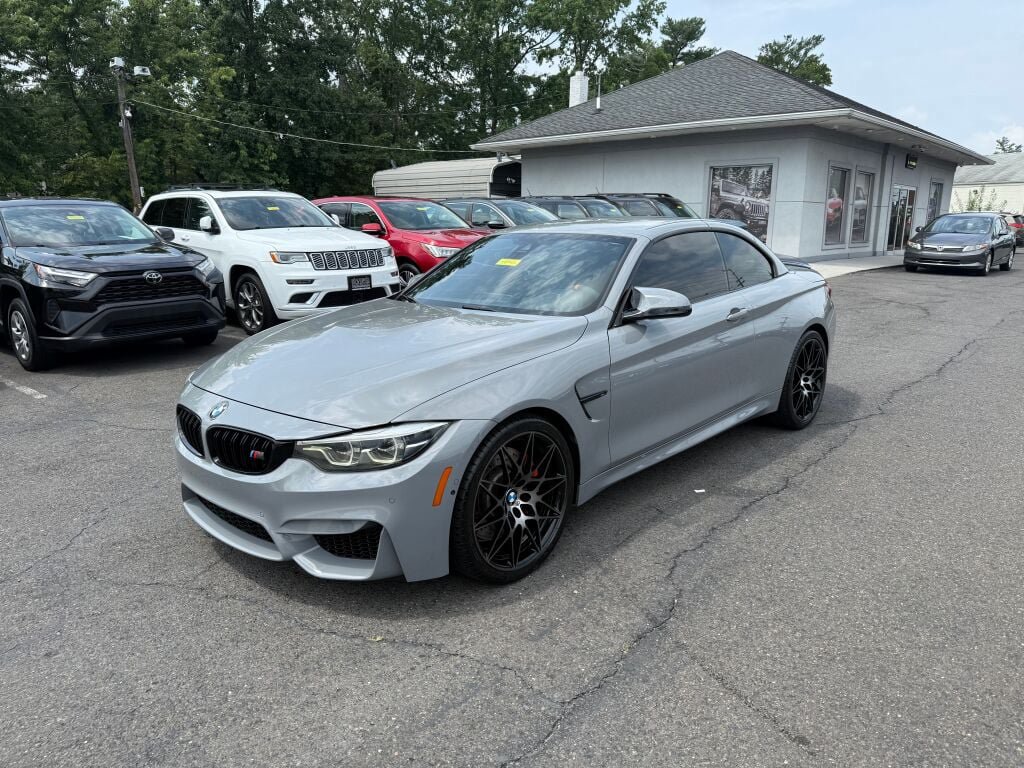 Used 2020 BMW M4 Convertible w/ Competition Package RWD image 3