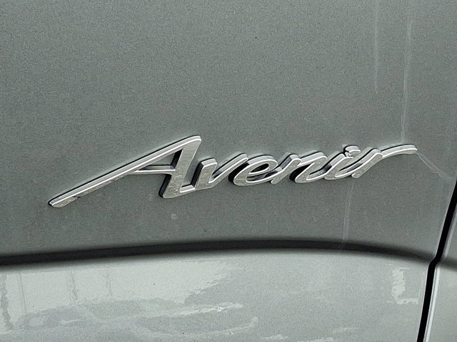Used 2024 Buick Enclave Avenir w/ Avenir Technology Package image 37