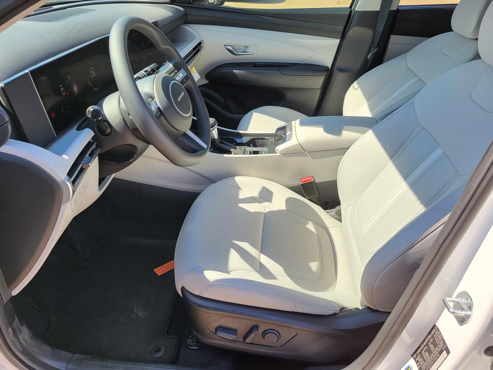 New 2026 Hyundai Tucson SEL FWD image 15