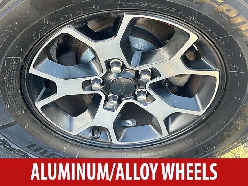 Used 2018 Jeep Wrangler Unlimited Rubicon w/ Dual Top Group AWD/4WD image 7