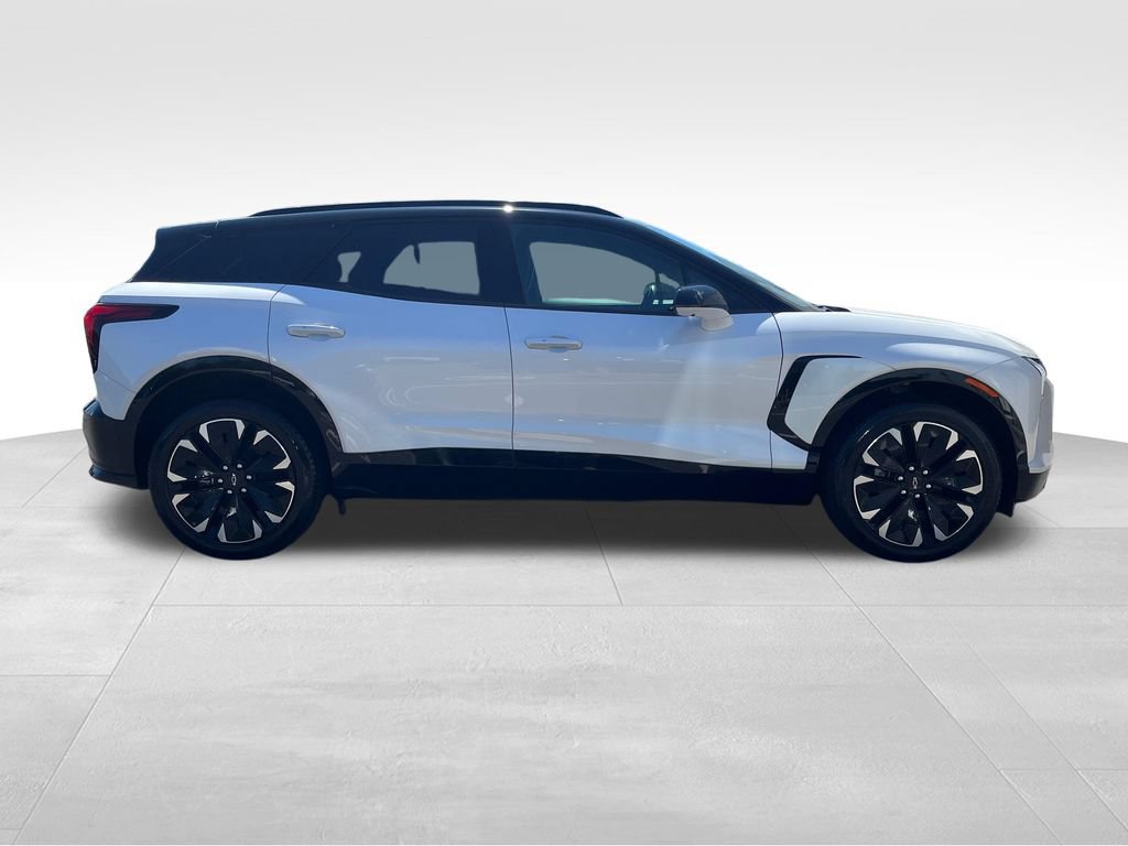 New 2025 Chevrolet Blazer EV RS w/ Super Cruise Package AWD/4WD image 6