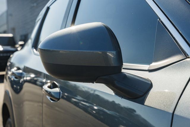 Used 2025 Nissan Kicks SV image 19