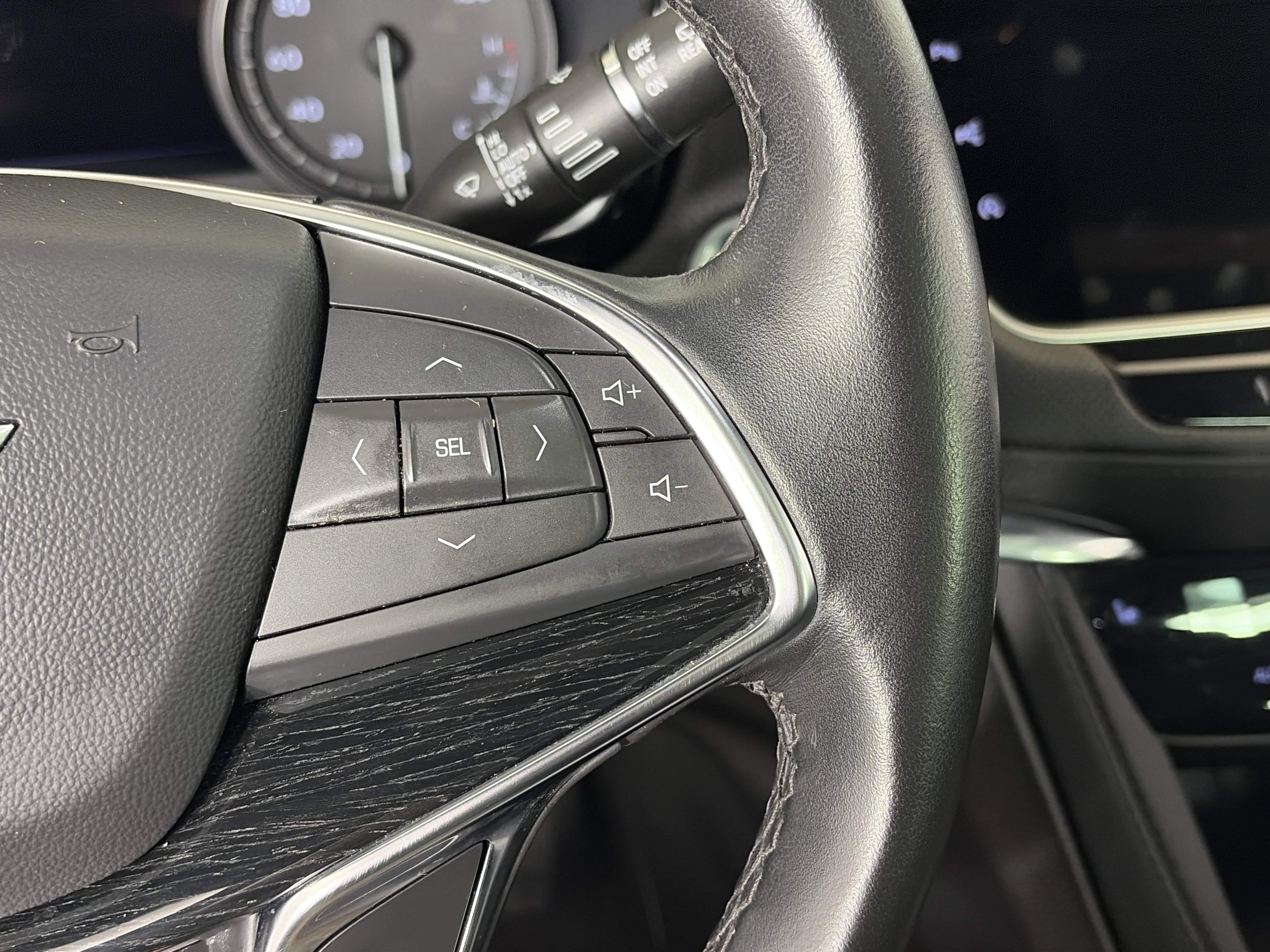 Used 2023 Cadillac XT5 Premium Luxury w/ Technology Package image 33