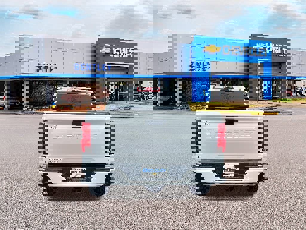 New 2025 Chevrolet Colorado LT w/ LT Convenience Package image 4