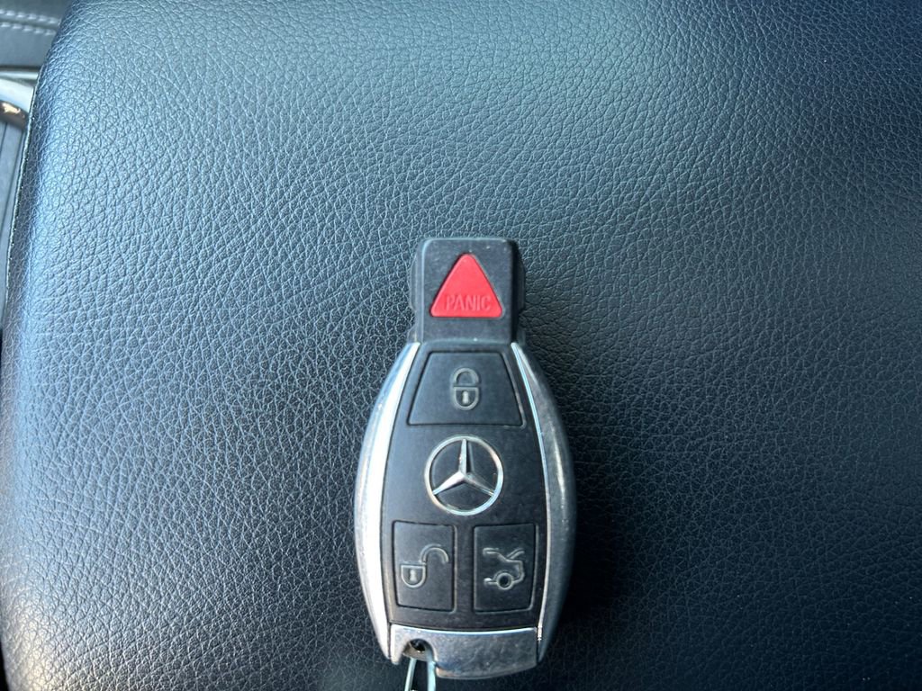 Used 2016 Mercedes-Benz SLK 350 image 33
