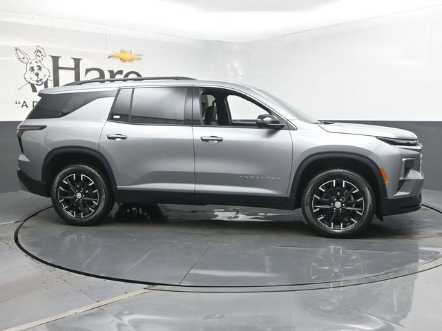 New 2026 Chevrolet Traverse LT w/ Sun and Wheel Package