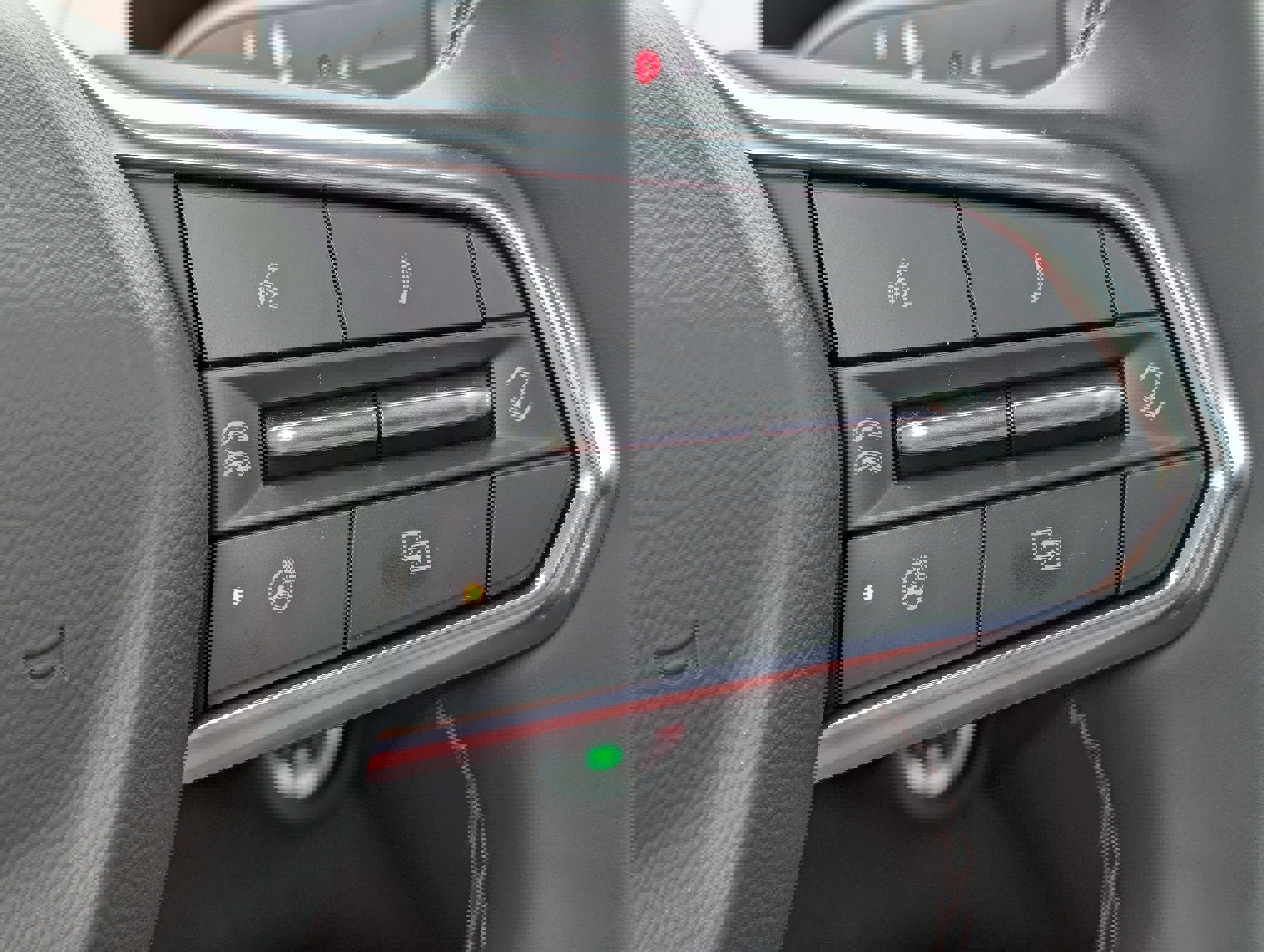 New 2025 Chevrolet Suburban Premier image 7