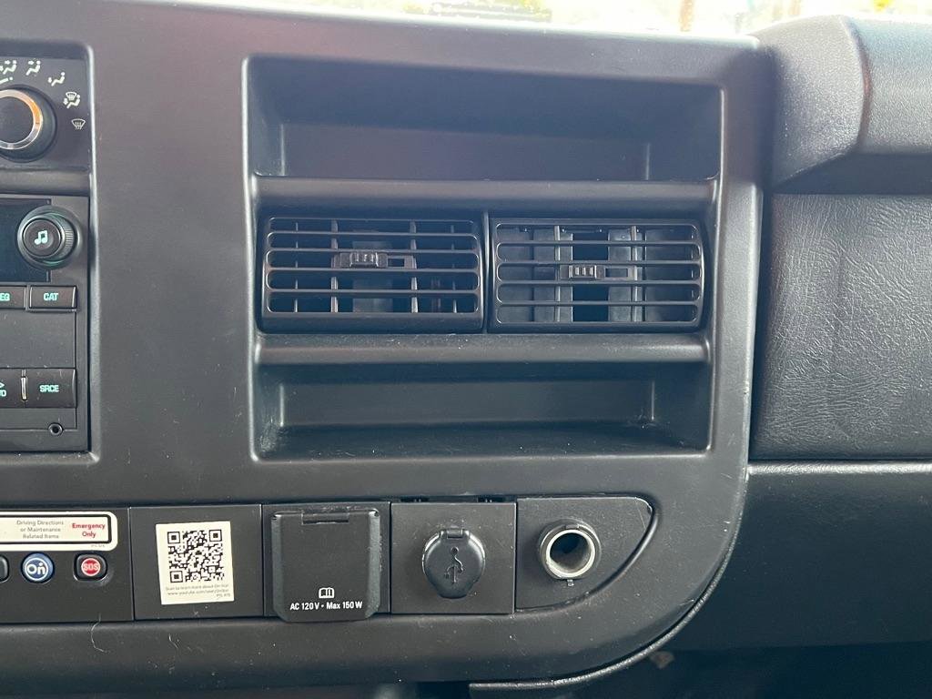 Used 2016 GMC Savana 3500 Extended RWD image 21