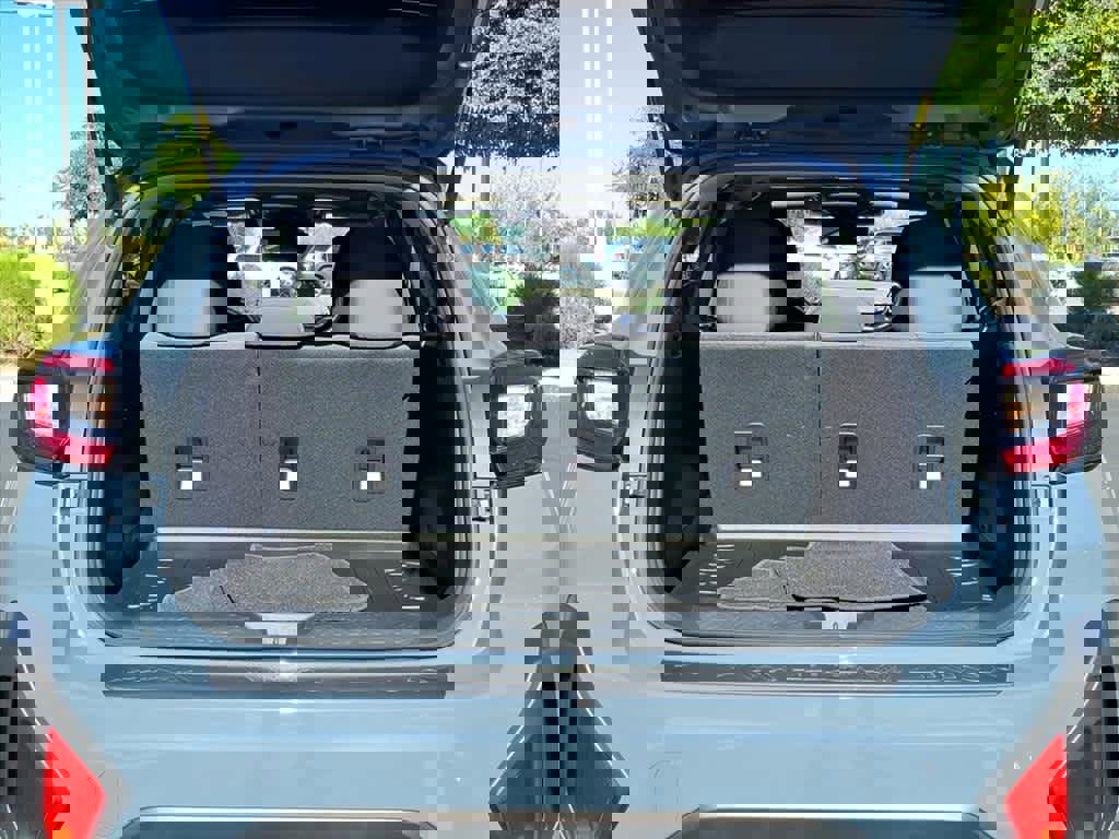 Certified 2025 Subaru Crosstrek 2.0i Premium image 16