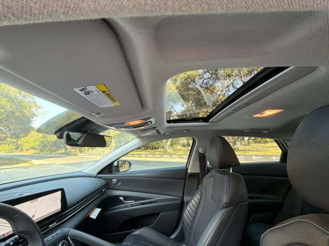 Certified 2026 Hyundai Elantra Limited FWD image 11