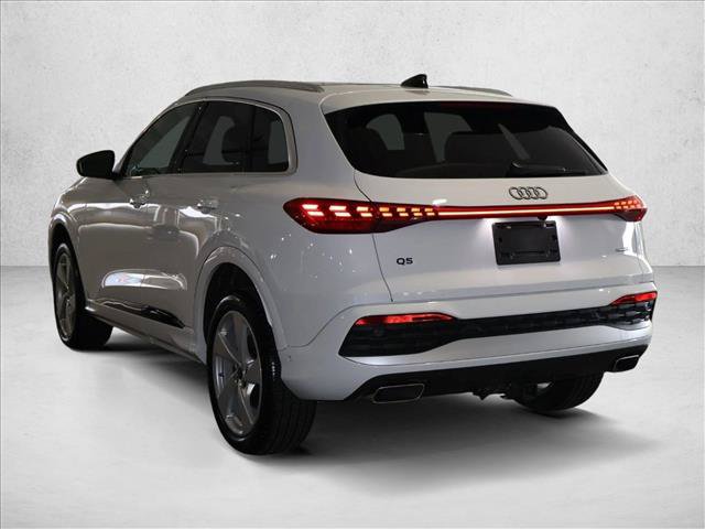 Used 2025 Audi Q5 Premium Plus w/ Premium Plus AWD/4WD image 9