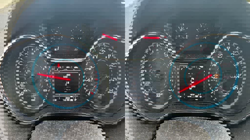 Used 2017 Chevrolet Cruze LT w/ Convenience Package FWD image 17