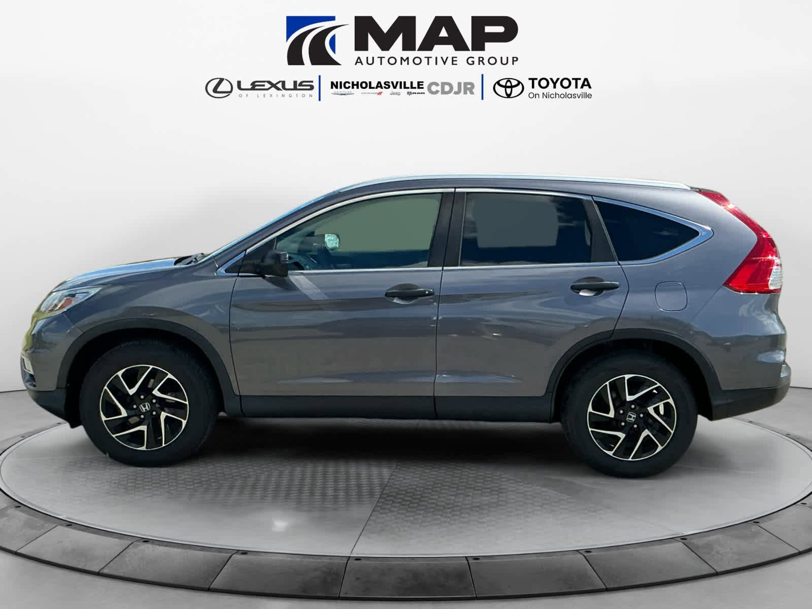 Used 2016 Honda CR-V SE image 2