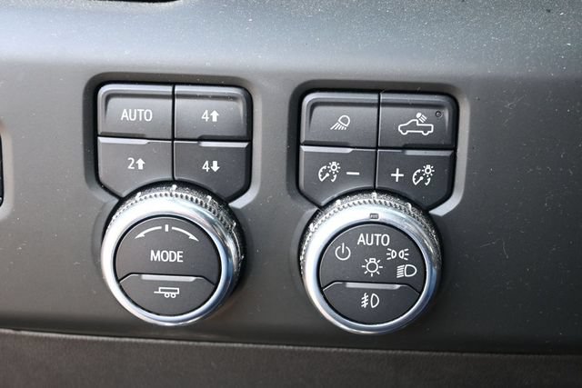 Used 2024 GMC Sierra 2500 Denali Ultimate AWD/4WD image 35