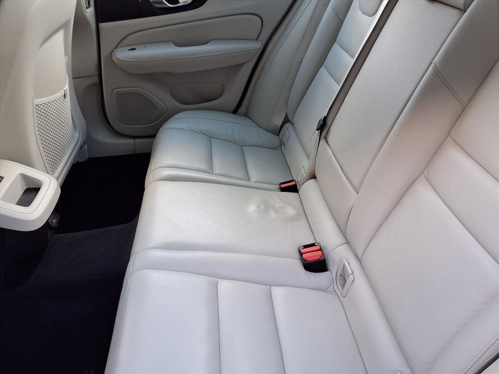 Used 2024 Volvo S60 B5 Plus image 33