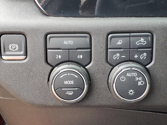 Used 2024 Chevrolet Silverado 1500 LT w/ Safety Package AWD/4WD image 22