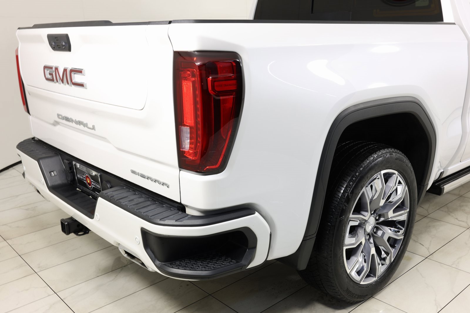 Used 2023 GMC Sierra 1500 Denali w/ Denali Reserve Package image 41