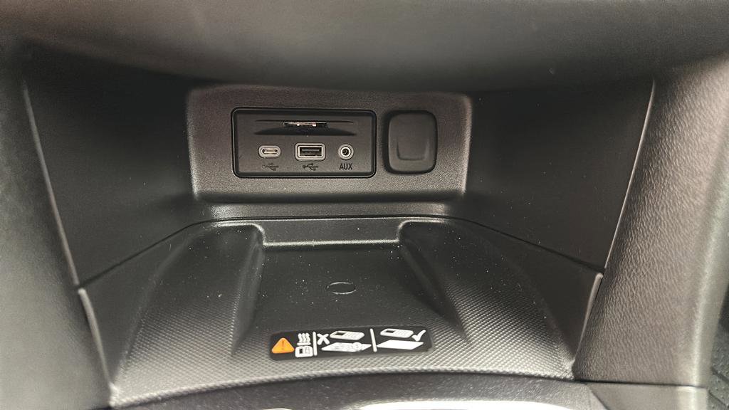 Used 2024 Chevrolet Equinox Premier AWD/4WD image 26