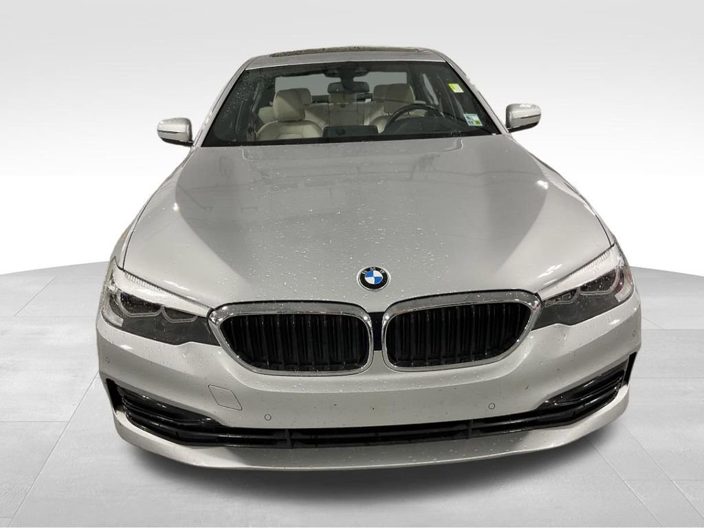 Used 2019 BMW 530i w/ Convenience Package image 2