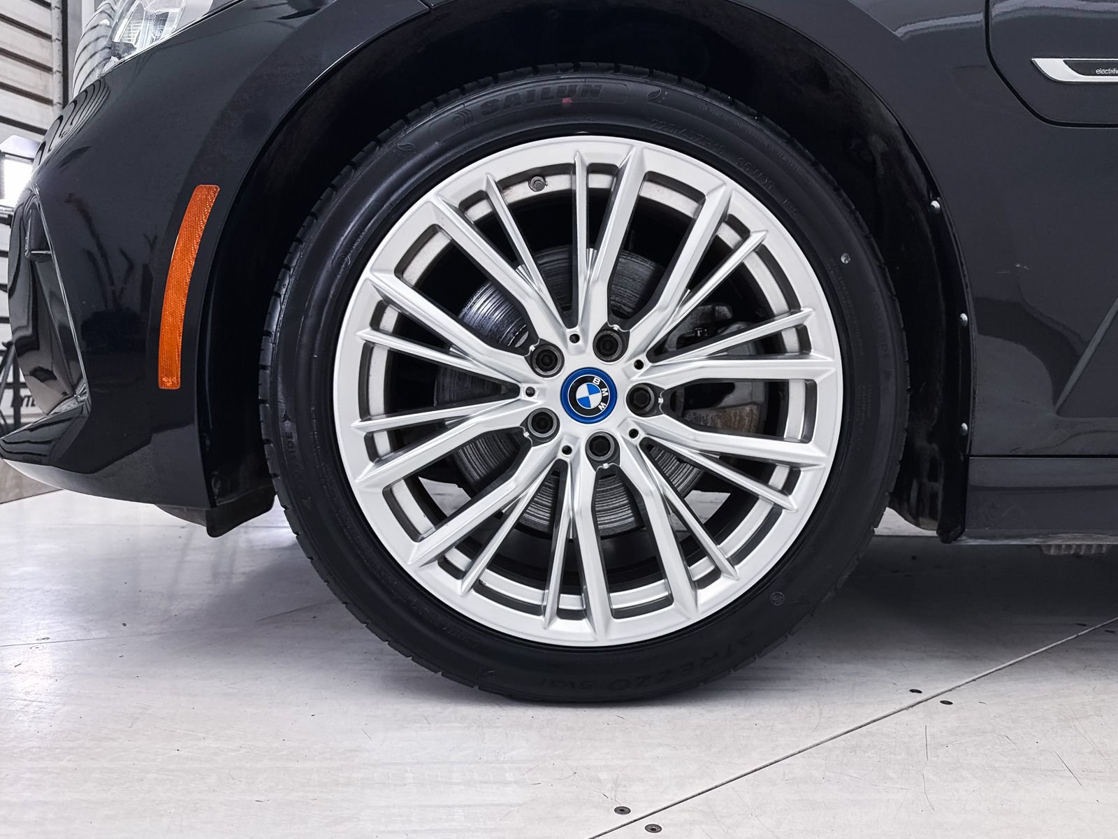 Used 2023 BMW 330e RWD image 16