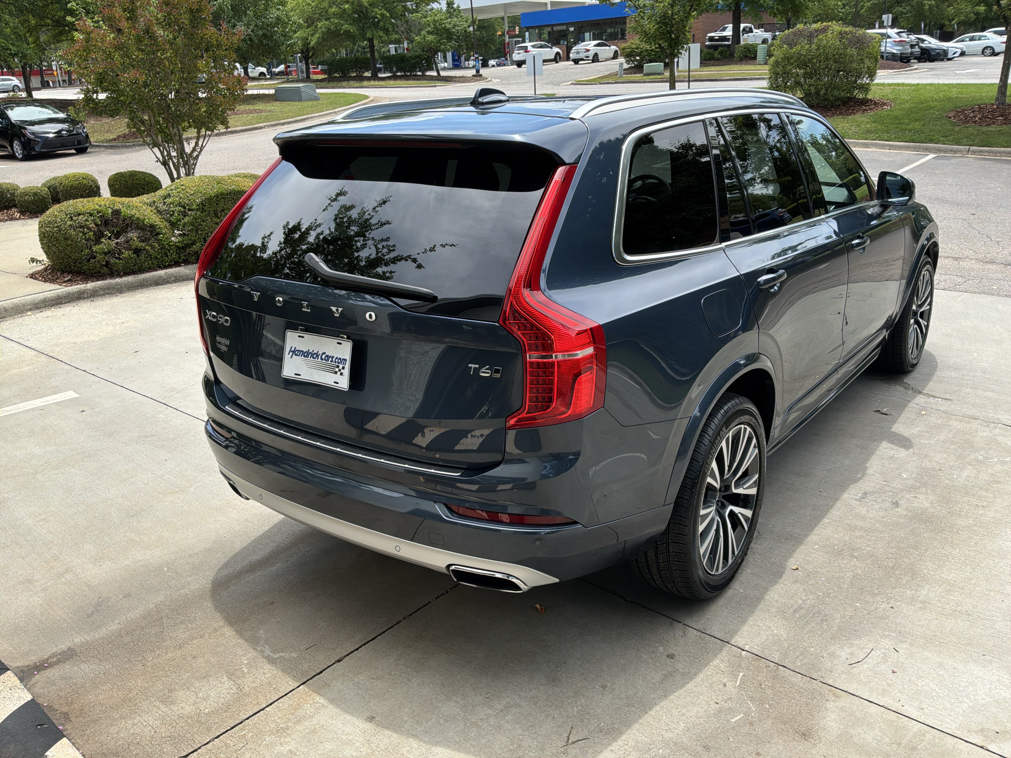 Used 2021 Volvo XC90 T6 Momentum w/ Advanced Package AWD/4WD image 10