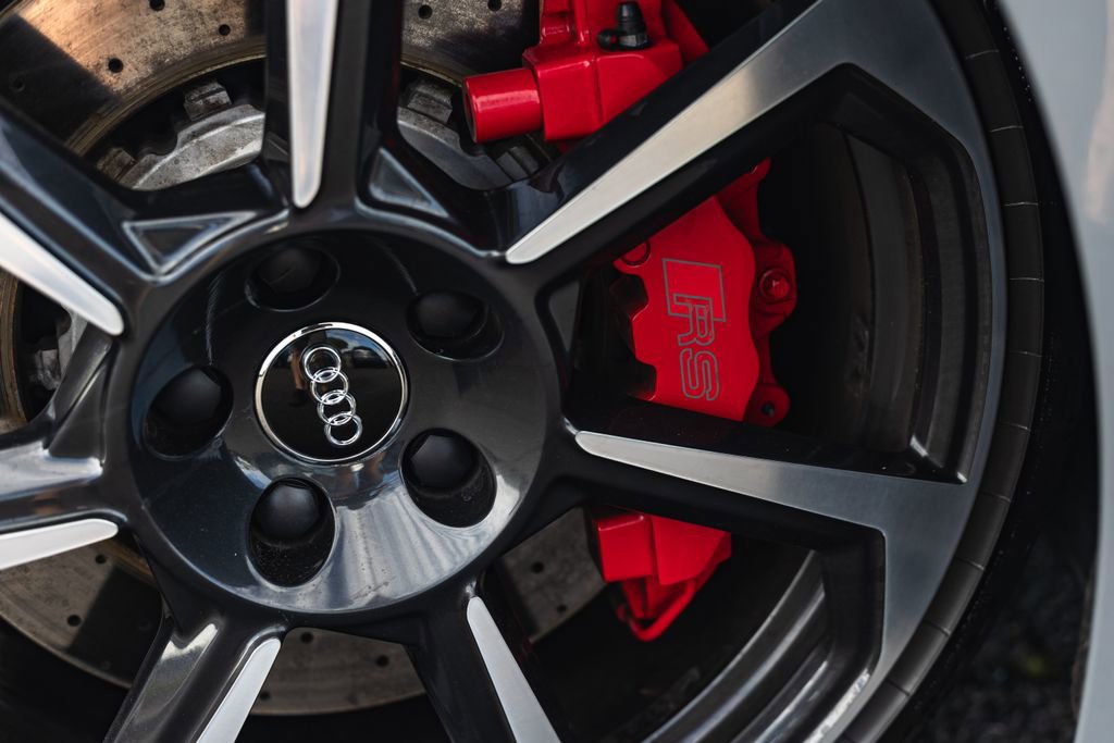 Used 2019 Audi TT RS w/ Technology Package image 5