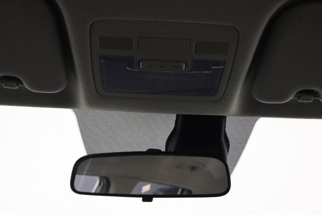 Used 2025 Hyundai Venue SE FWD image 14