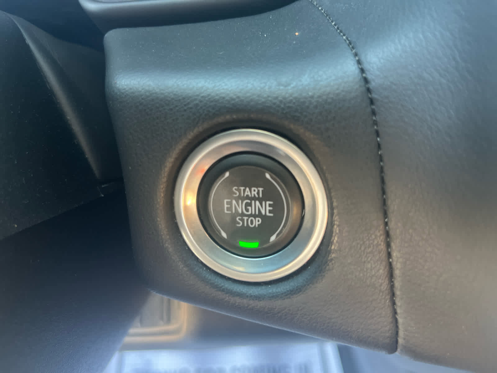 Used 2023 Chevrolet Suburban Premier image 19