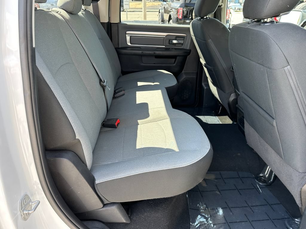 Used 2021 RAM 1500 Classic SLT RWD image 19