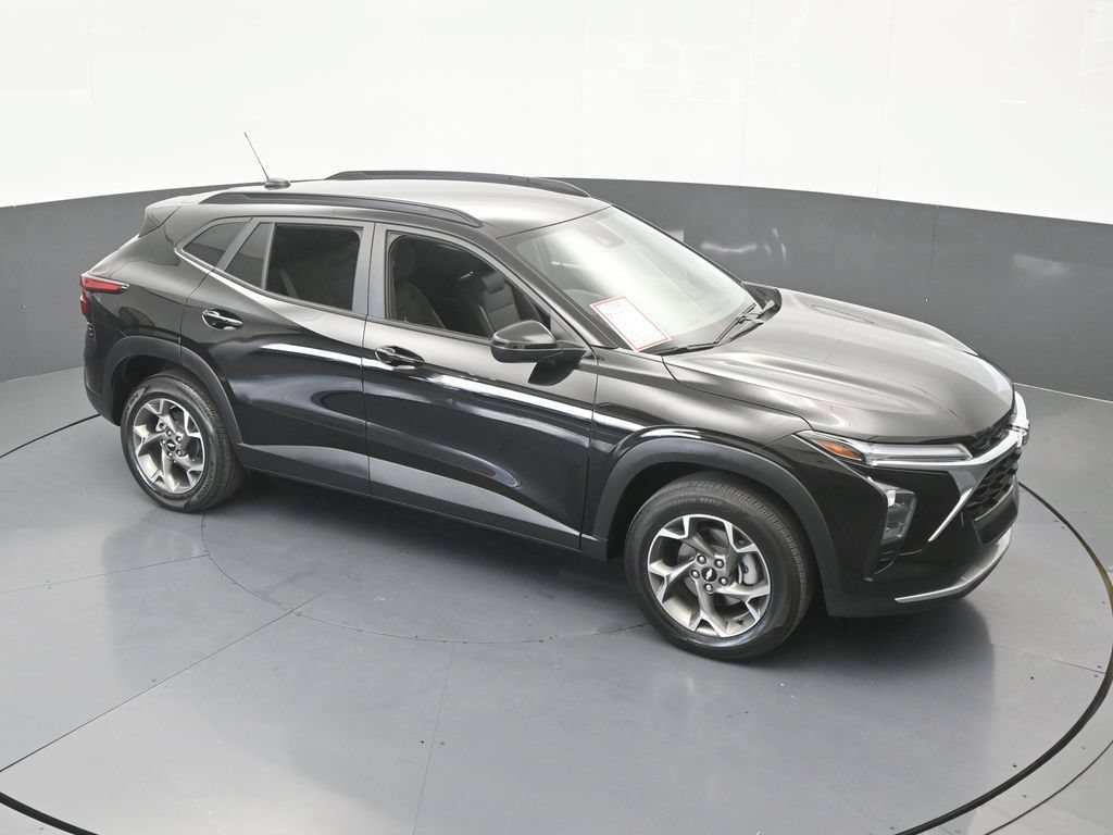 Used 2026 Chevrolet Trax LT FWD image 49