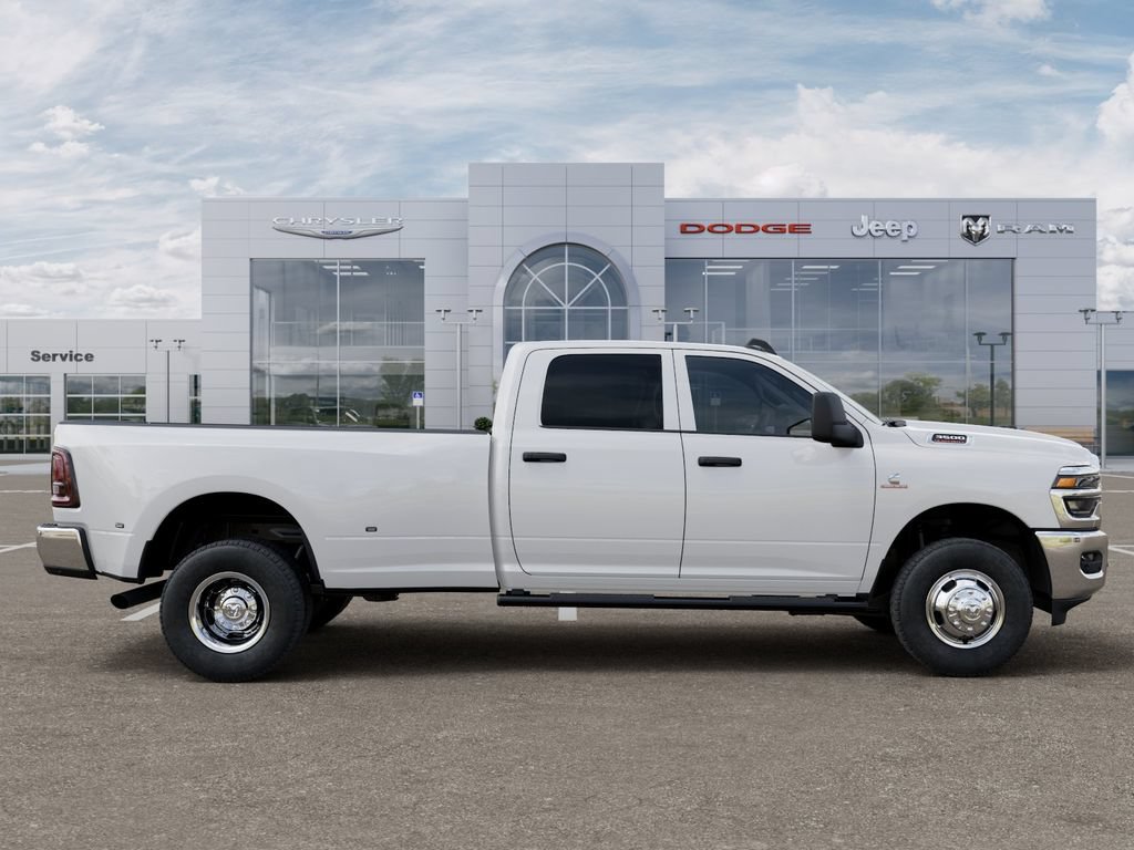 New 2026 RAM 3500 Tradesman AWD/4WD image 21