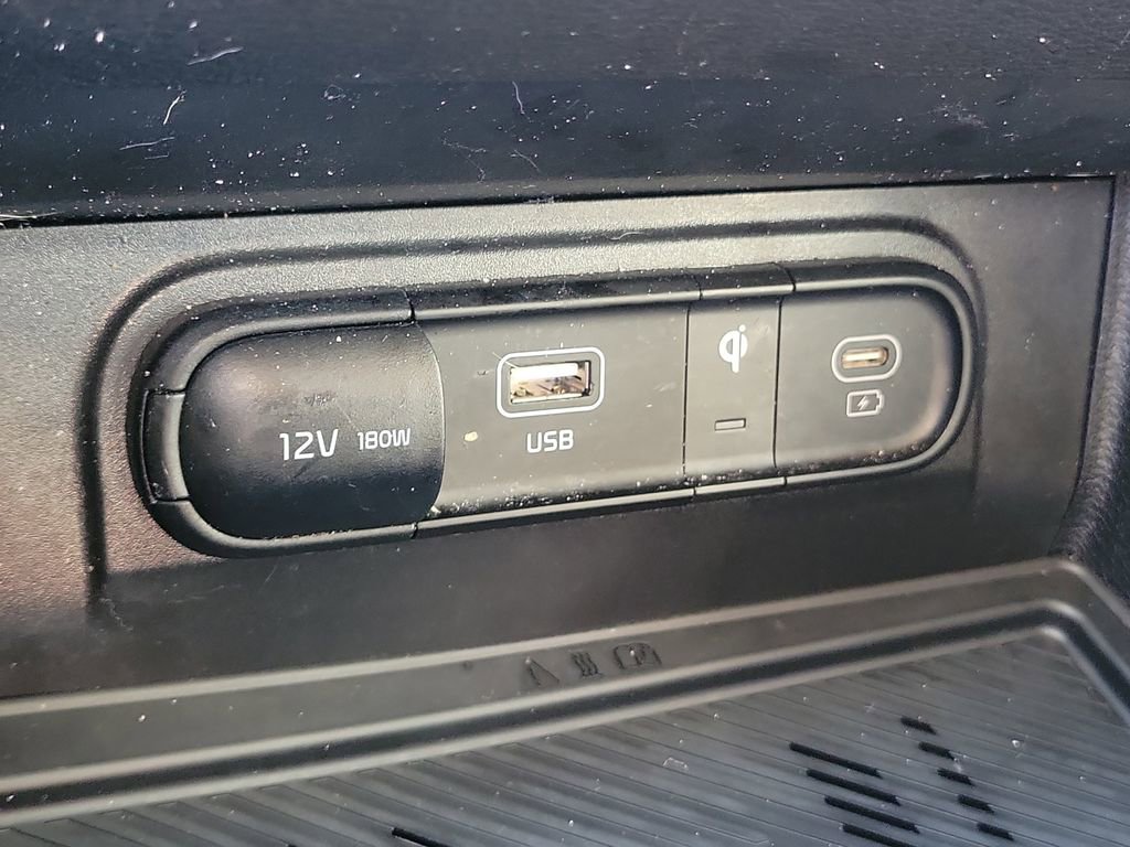 Used 2024 Kia Sportage EX image 30