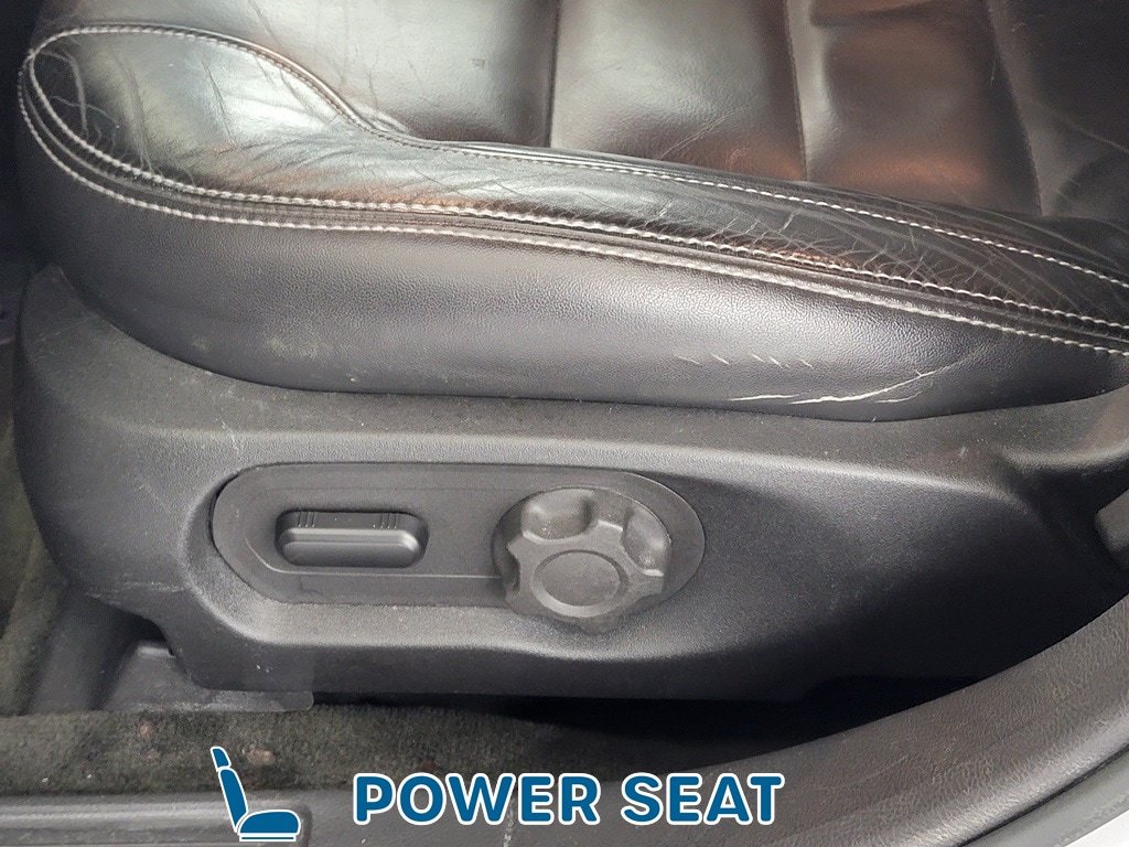 Used 2016 Ford Taurus SEL w/ Equipment Group 201A FWD image 15