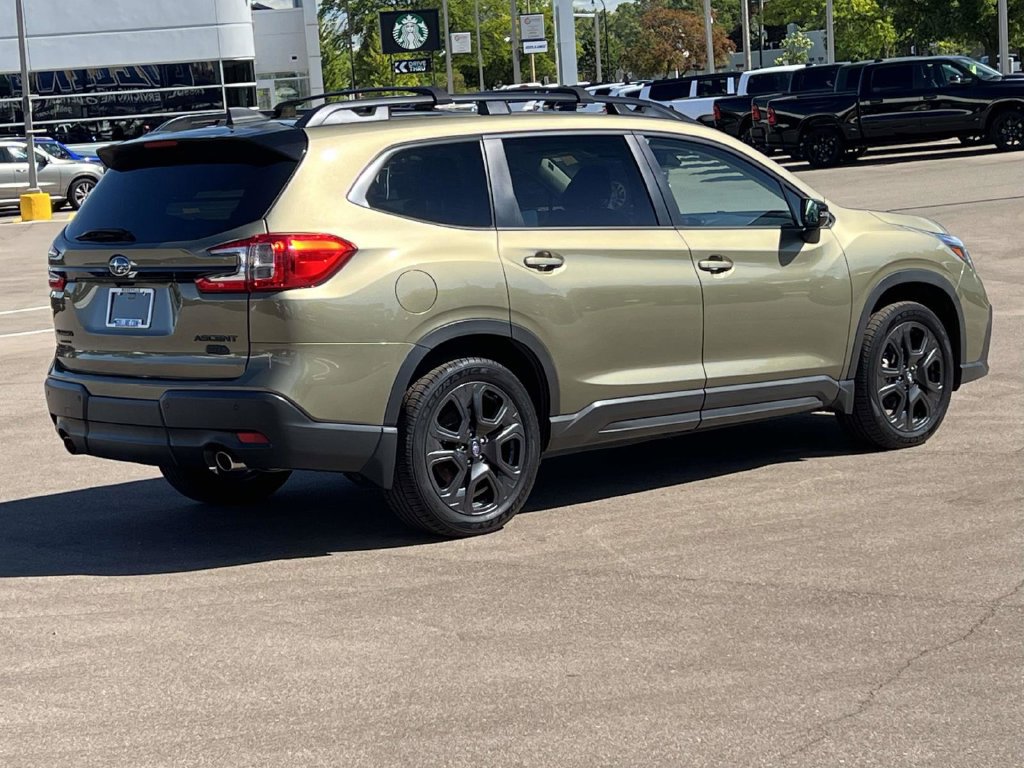 Used 2023 Subaru Ascent Onyx Edition AWD/4WD image 6