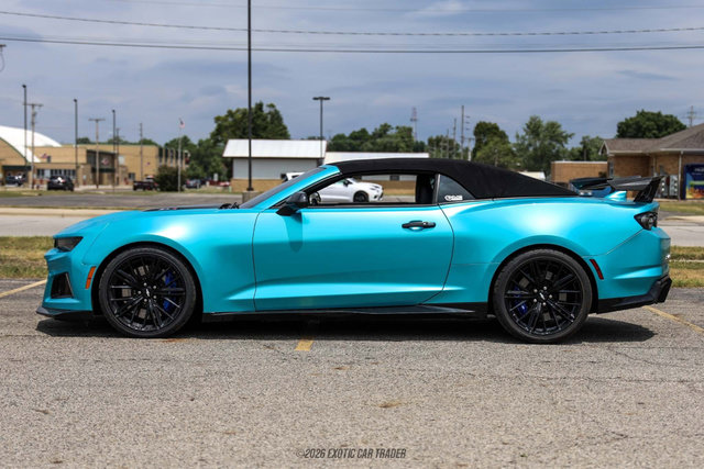 Used 2019 Chevrolet Camaro ZL1 RWD image 15