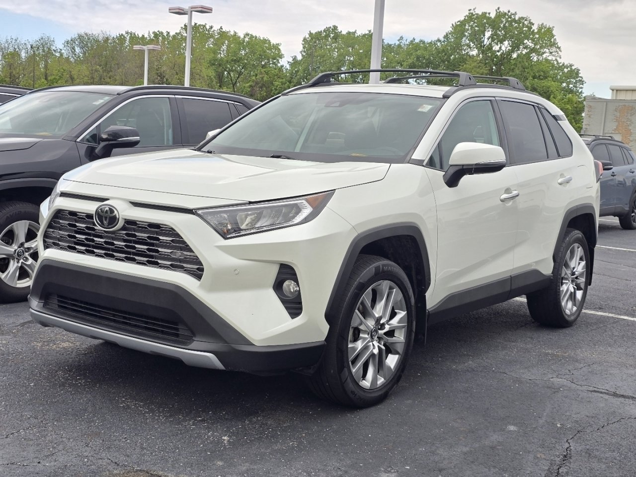 Used 2019 Toyota RAV4 Limited w/ All Weather Liner Package AWD/4WD image 3