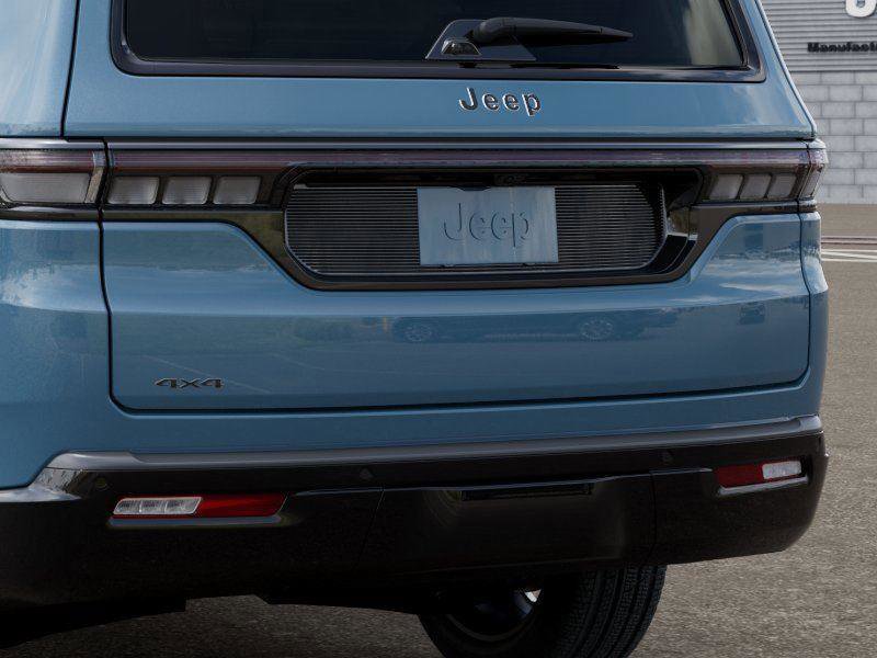 New 2026 Jeep Grand Wagoneer Summit AWD/4WD image 13