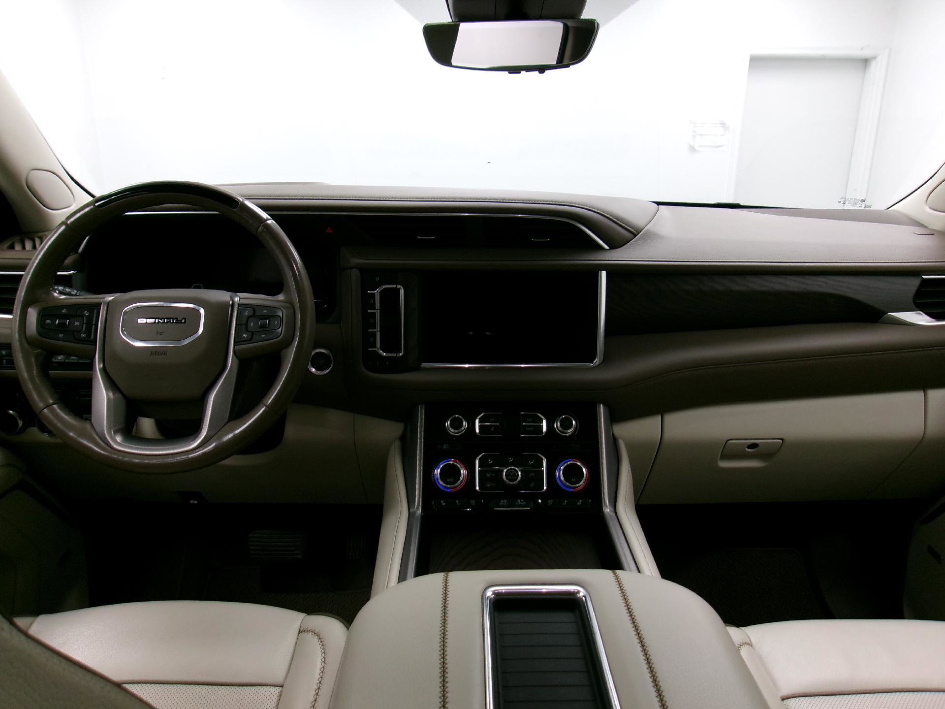 Certified 2024 GMC Yukon Denali w/ Advanced Technology Package image 12