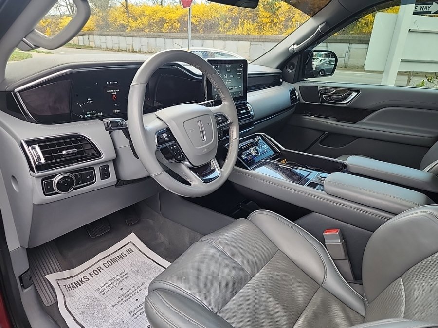 Used 2019 Lincoln Navigator L Reserve w/ Cargo Package AWD/4WD image 17