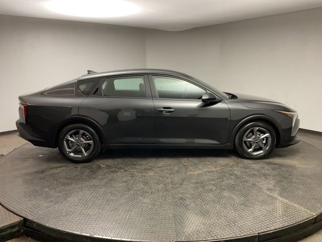 Used 2025 Kia K4 LXS image 9