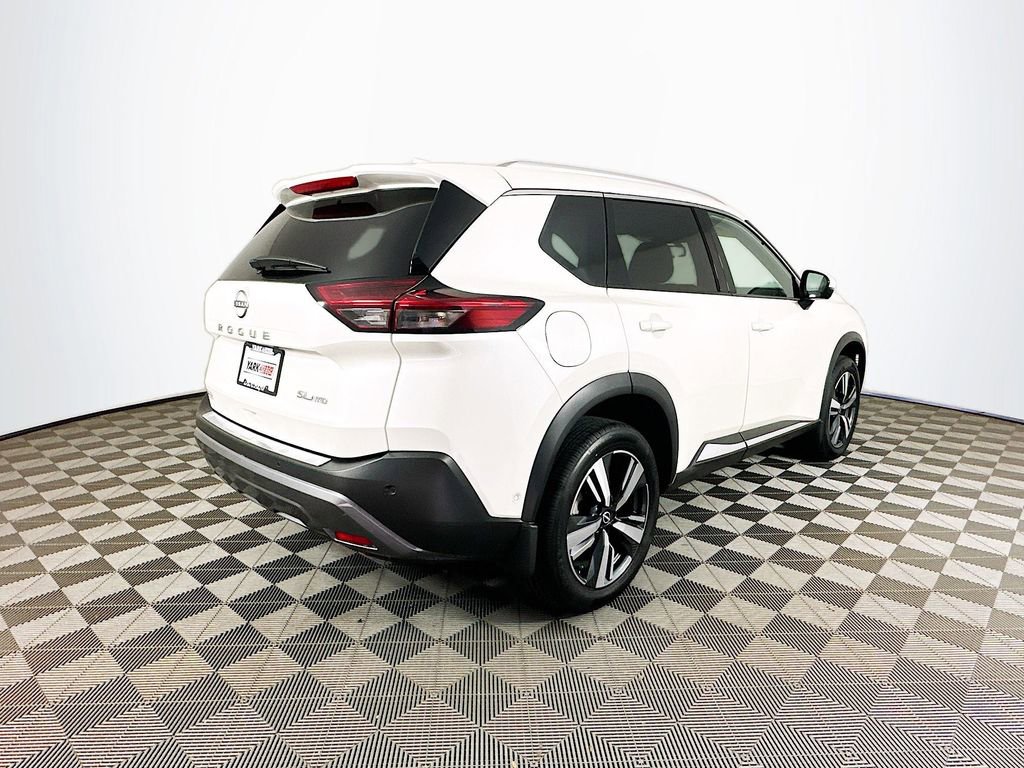 Certified 2023 Nissan Rogue SL w/ SL Premium Package AWD/4WD image 11