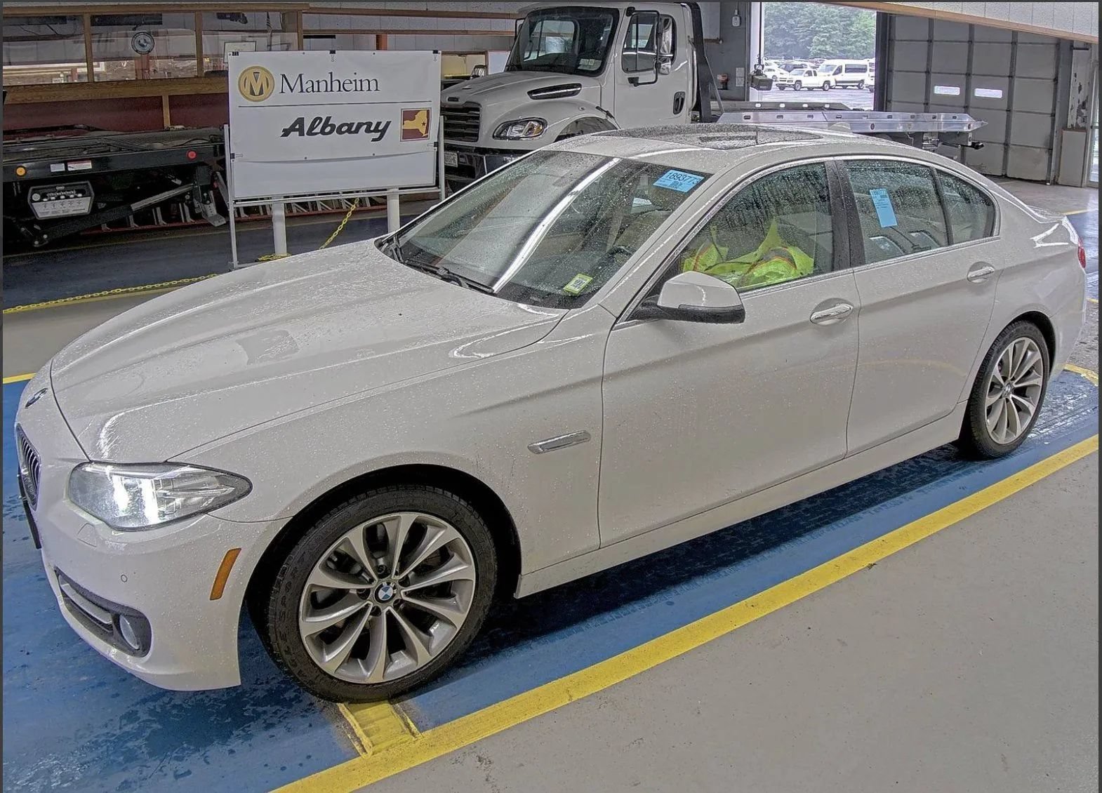 Used 2016 BMW 528i xDrive Sedan AWD/4WD image 1