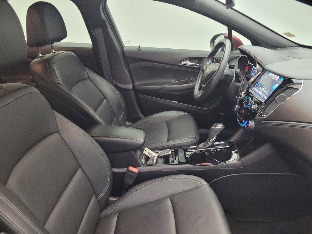 Used 2017 Chevrolet Cruze Premier FWD image 21