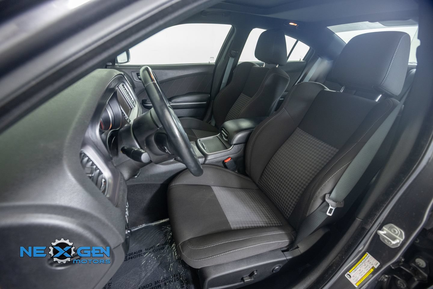 Used 2023 Dodge Charger GT w/ Blacktop Special Edition AWD/4WD image 25