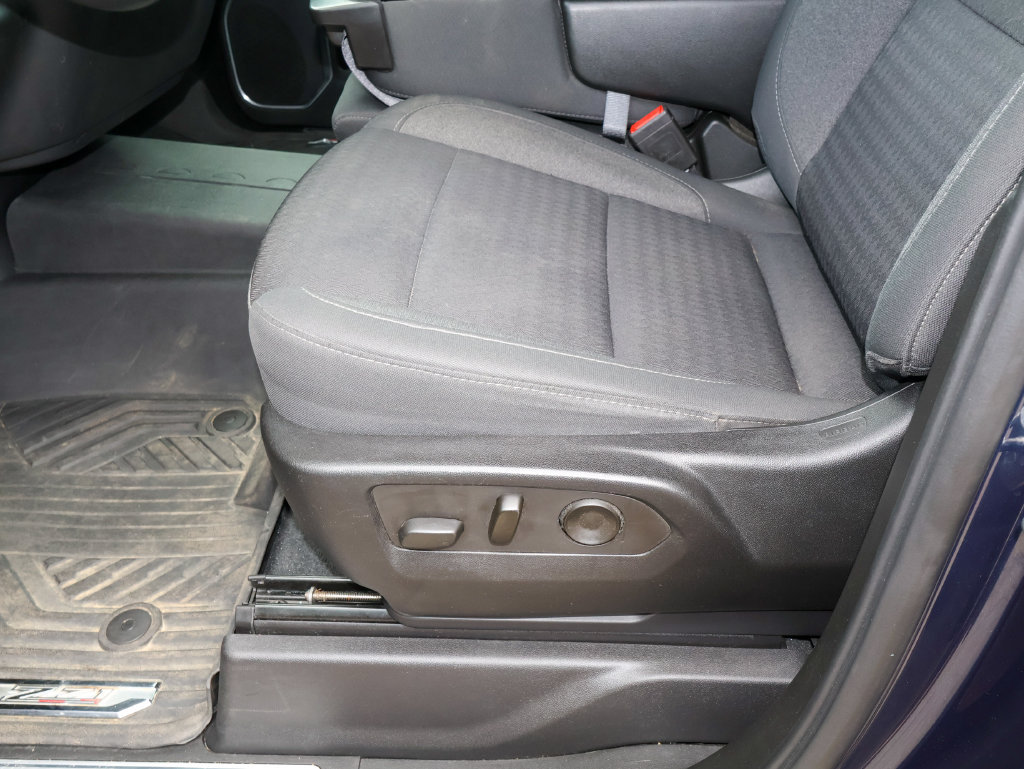 Used 2022 Chevrolet Silverado 1500 LT Trail Boss AWD/4WD image 9